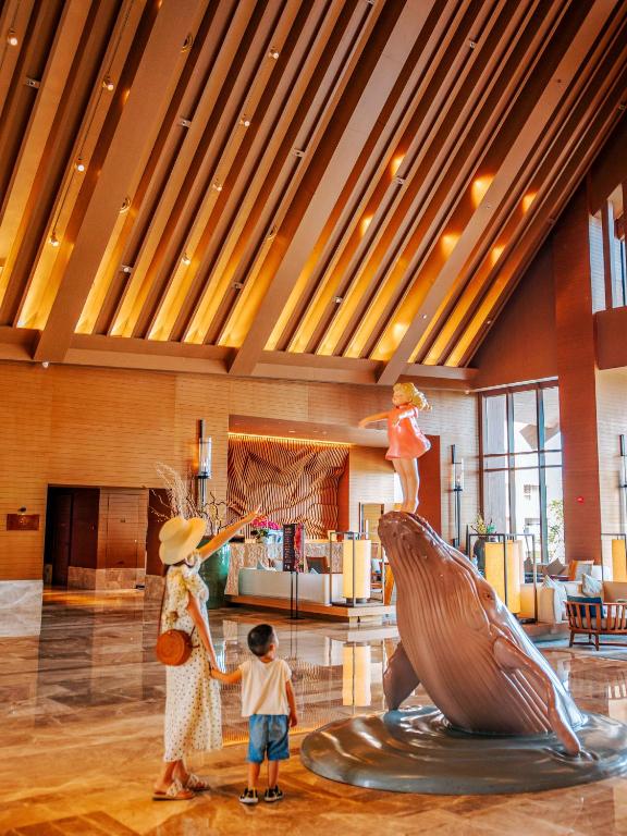Posezení v ubytování DoubleTree by Hilton Shanwei