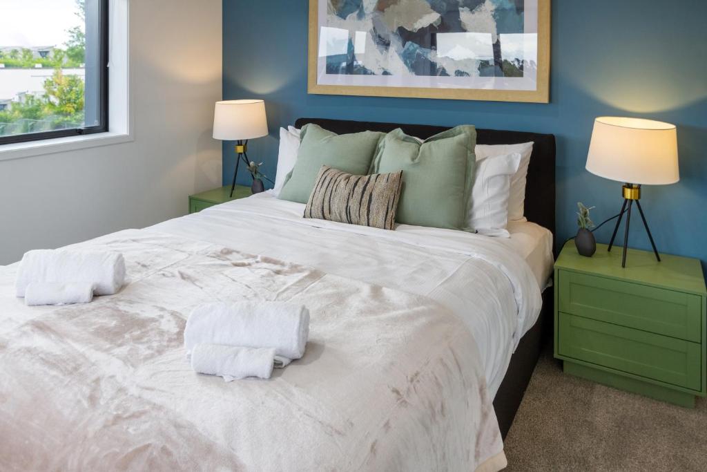 Chic 3-BR CBD Gem in Christchurch: Prime Location - Resim 34