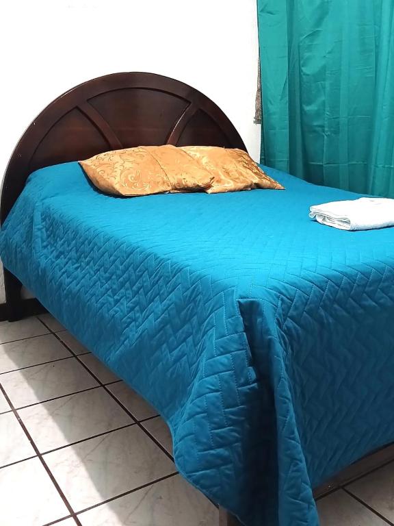 Postel nebo postele na pokoji v ubytování Hostal Almagro