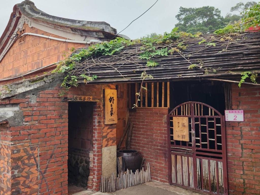 外婆的家｜濟陽堂夥房民宿評價、特色體驗、房價資訊、訂房連結 – 傳統三合院風情 - 照片 1
