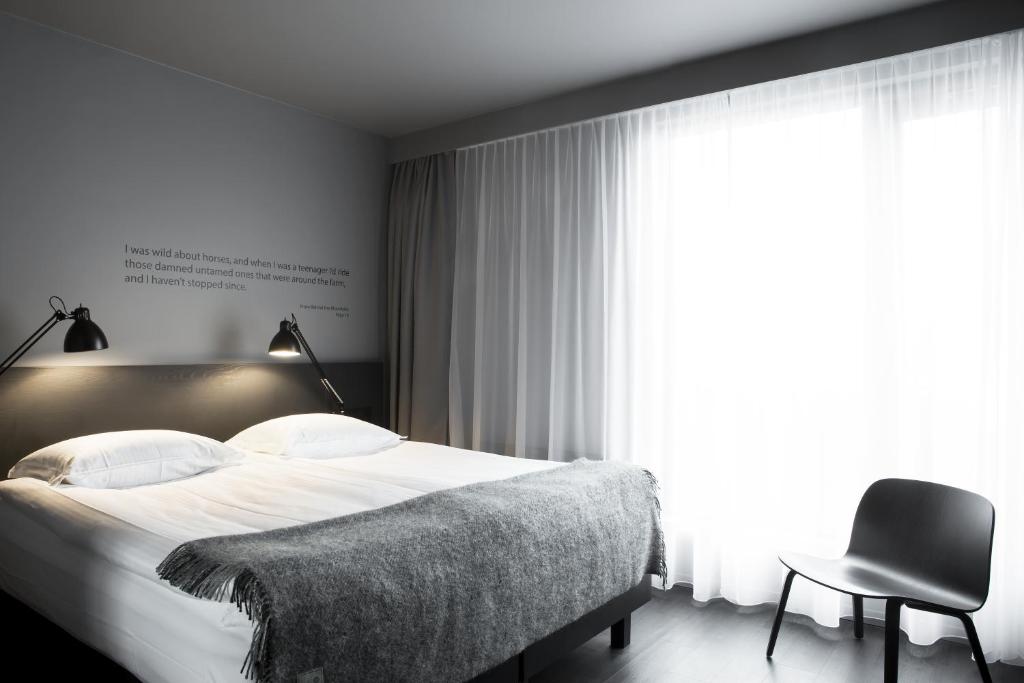 Skuggi Hotel by Keahotelsにあるベッド