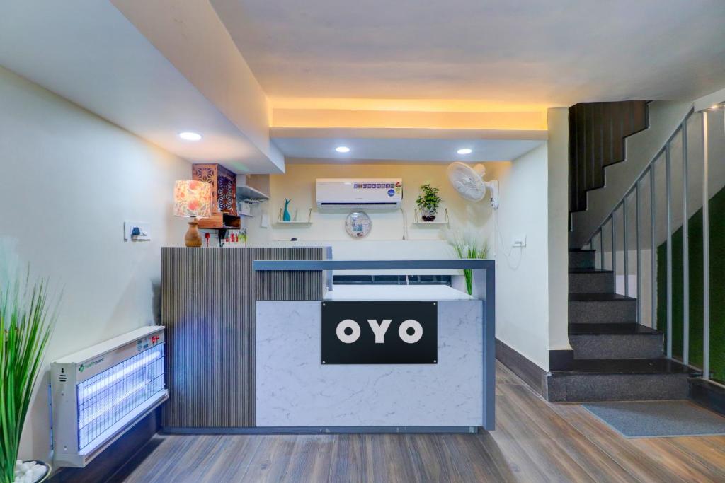 OYO Hotel MIDO 로비 또는 리셉션