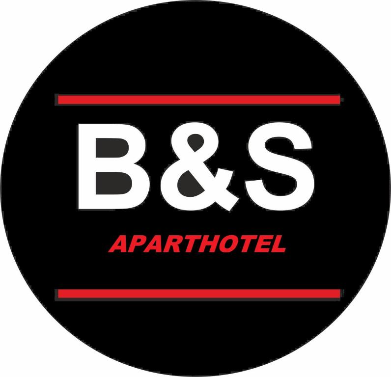 un signo con la palabra amputada con una línea roja en B&S Aparthotel, en Weissenhorn