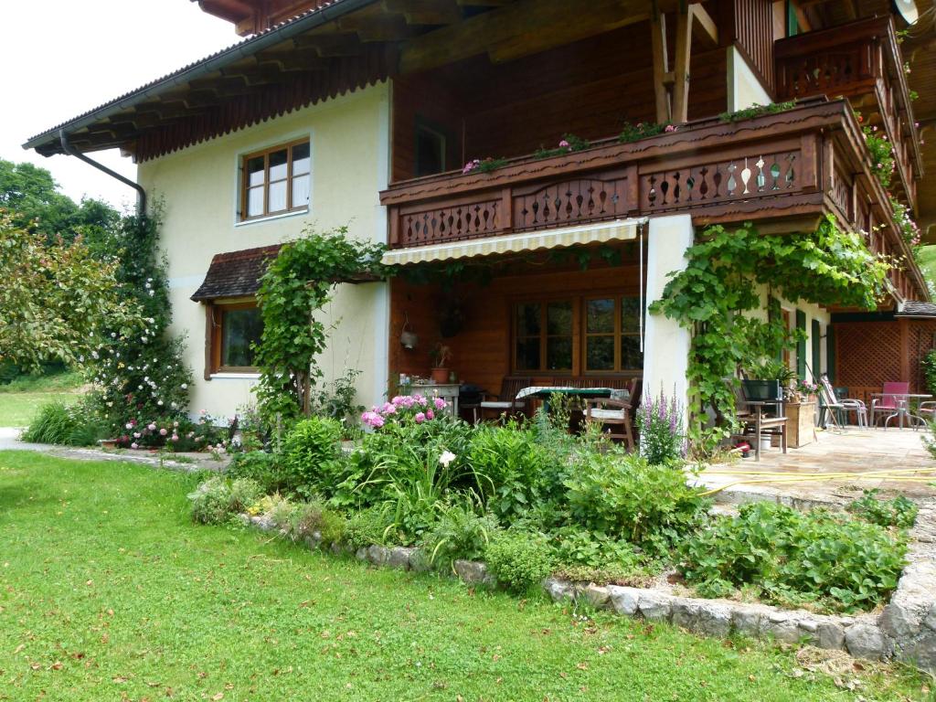 Fotografie z fotogalerie ubytování Haus Puntigam v destinaci Bad Goisern