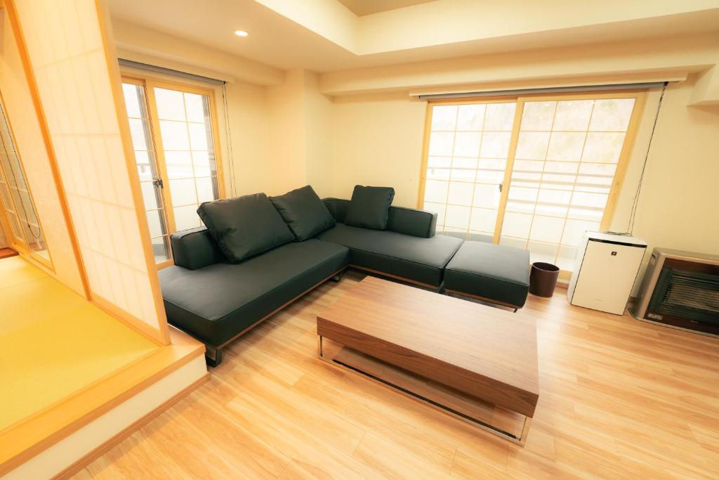 Posezení v ubytování MolinHotels702 アクティビティを満喫できる札幌定山渓 天然温泉付-1L2Room K-Bed1&W-beds3 8persons