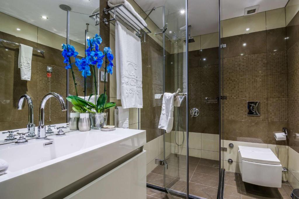 Best Western Plus Olives City Hotel - Free Parking - Deluxe Studio With Terrace - Non-Smoking