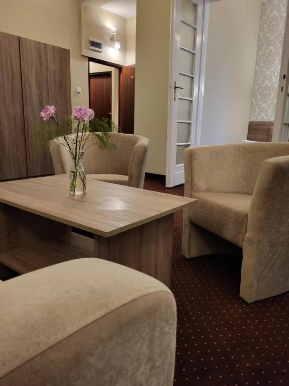 Hotel Maximum - Resim 13