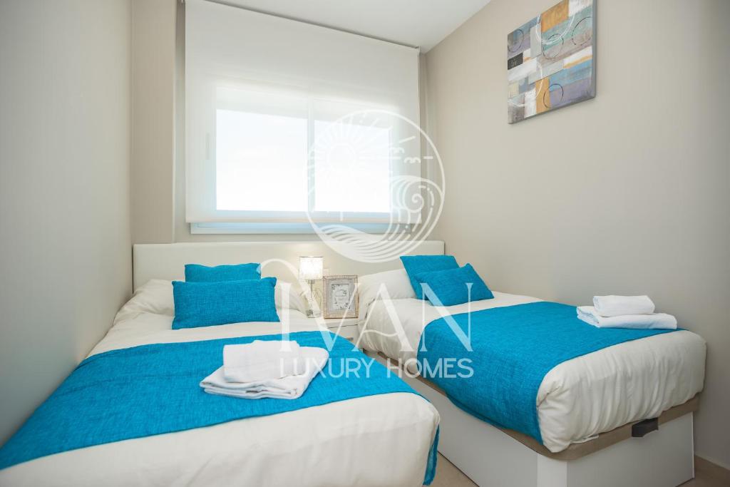 Posteľ alebo postele v izbe v ubytovaní Casa Luz Ivan Luxury Homes 3ªPlta Frontal 1ªLínea