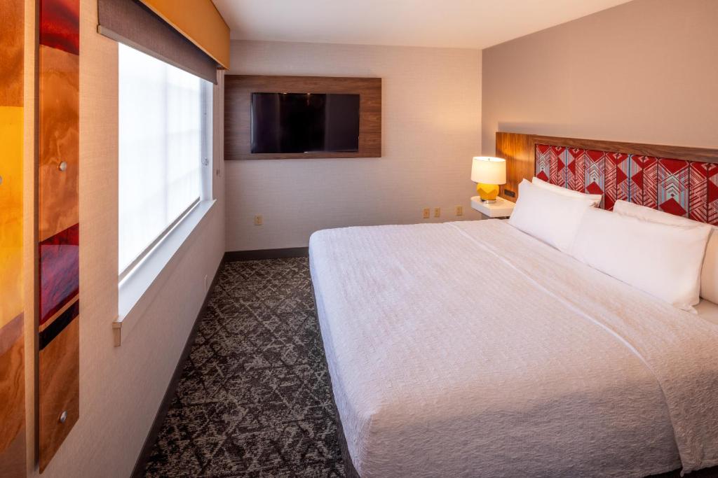 Postel nebo postele na pokoji v ubytování Hampton Inn Pullman