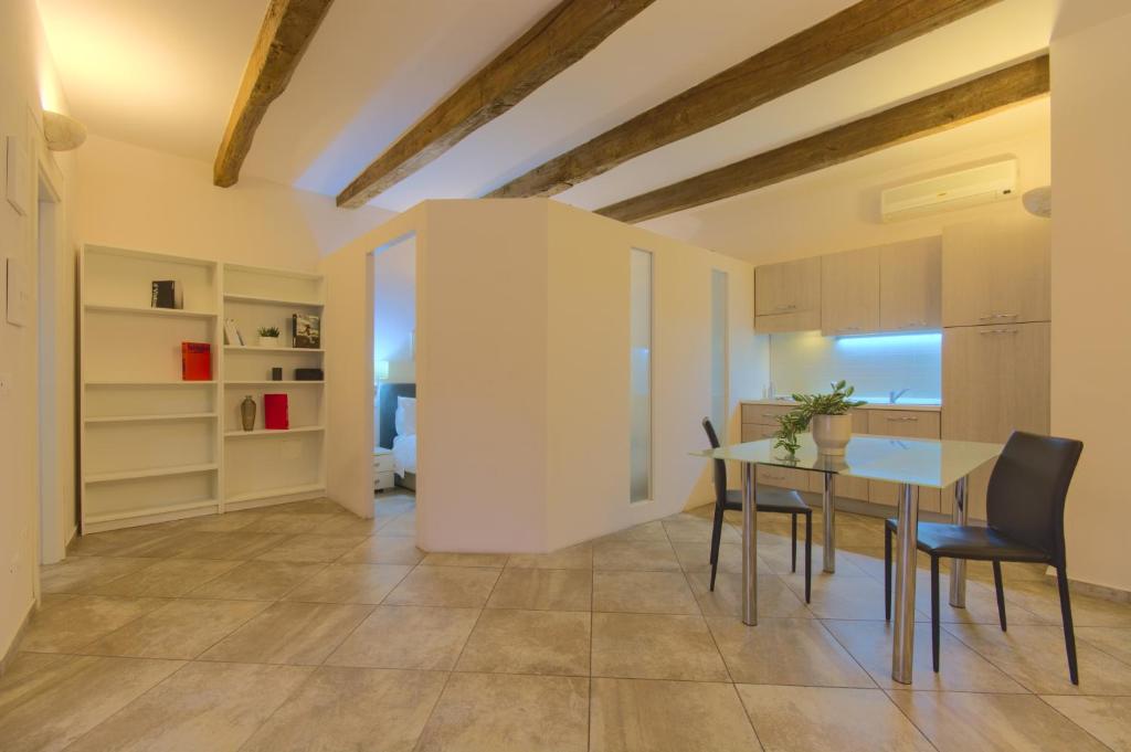 Imola Suites