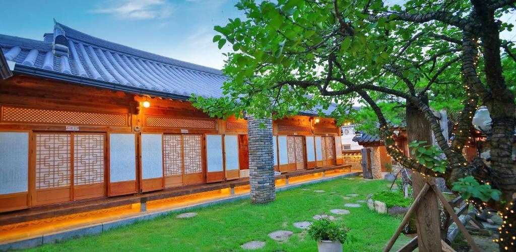 Zahrada ubytování Hanok Gotaek Goeul
