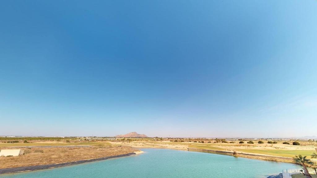 Un río en medio del desierto en Casa De La Sol Saurines - Brand New Apartment!, en Las Pedreñas