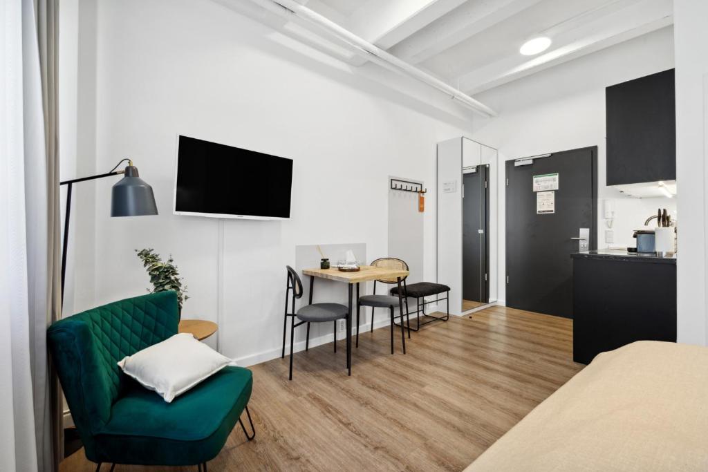 Limehome Munich Fritz-Erler Str - Resim 8