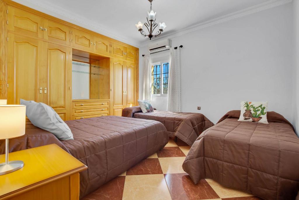Postel nebo postele na pokoji v ubytování Casa Rural La Colina a 30 min Málaga Lovely Home