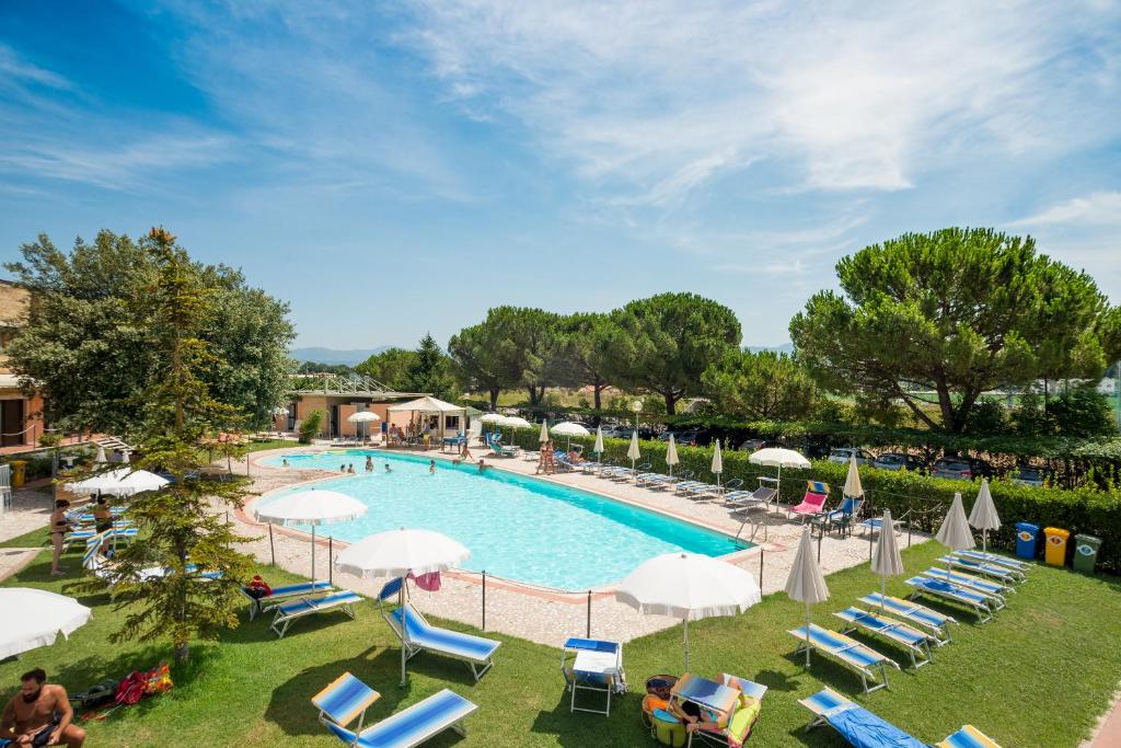 Bazén v ubytování Terra Umbra Hotel nebo v jeho okolí