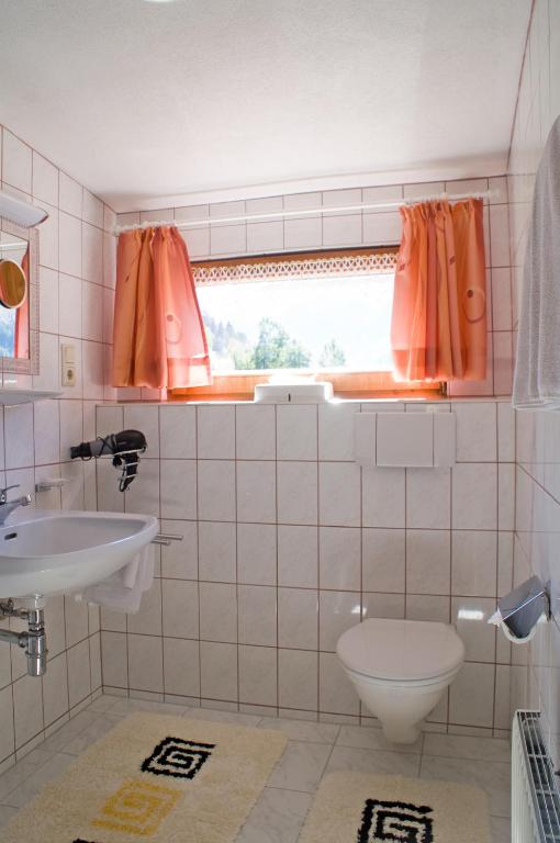 Koupelna v ubytování Gästehaus Resi