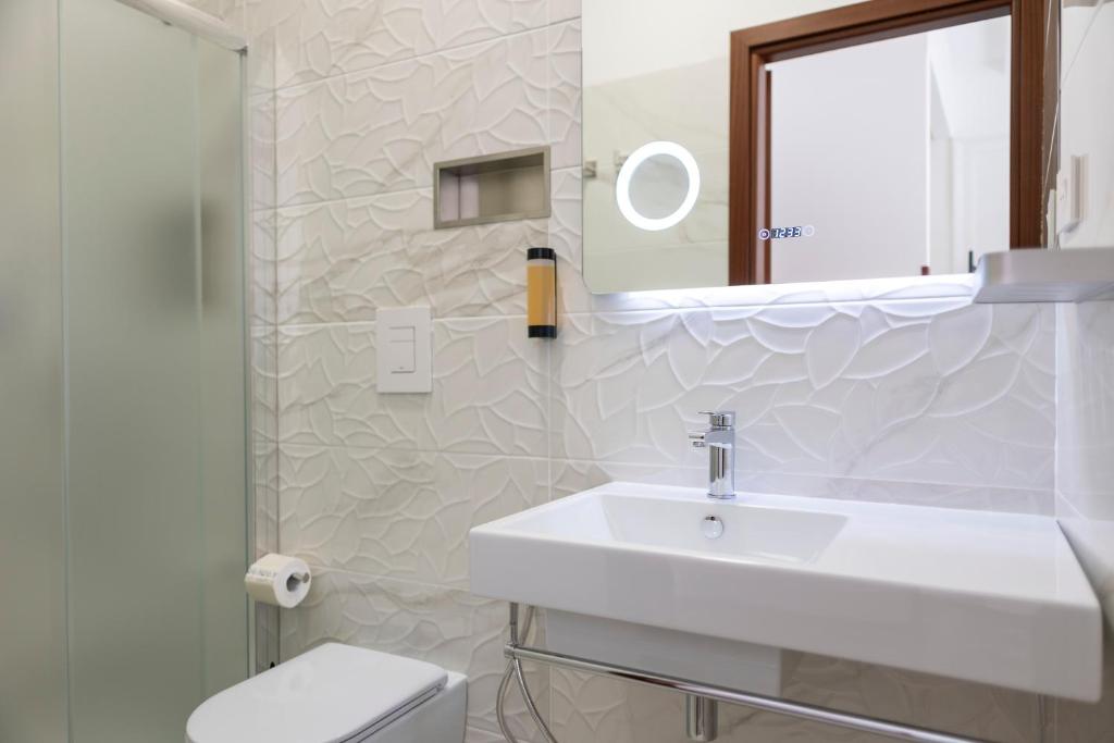 Dolce Vita Rooms and Apartments - 18