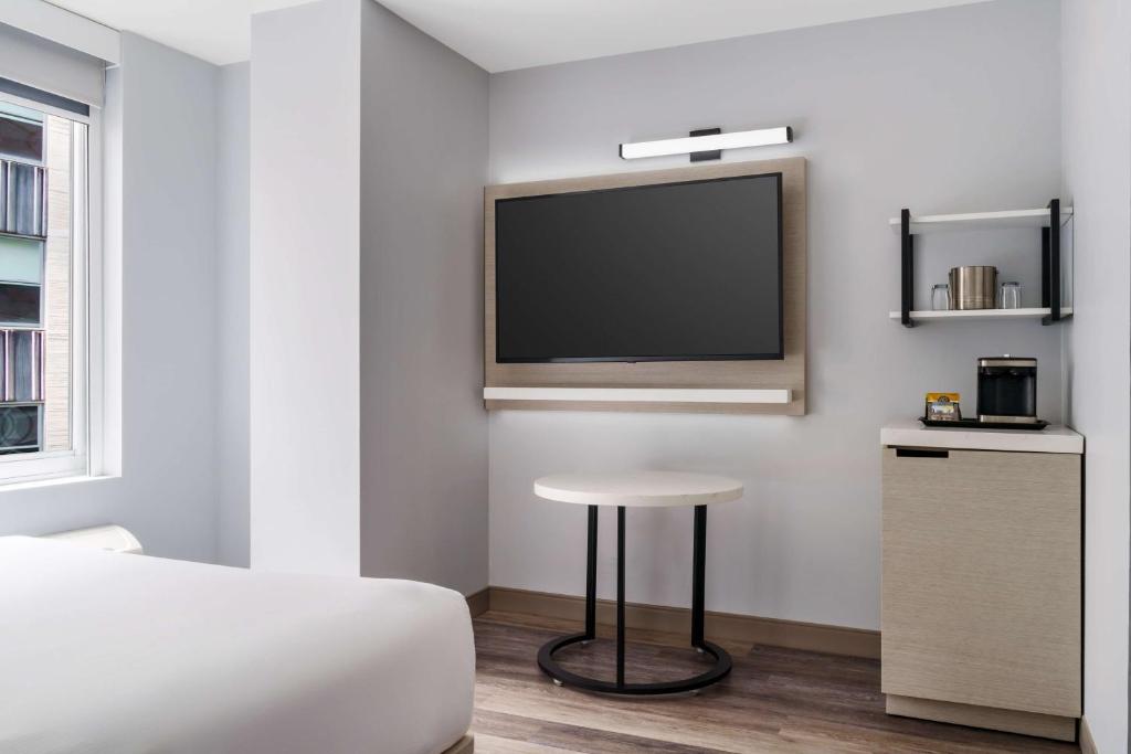 DoubleTree by Hilton New York Midtown Fifth Ave - 