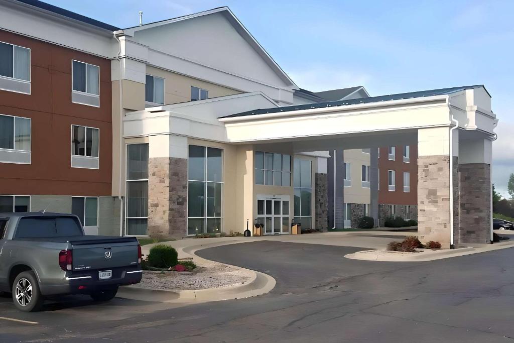 Fairfield Inn and Suites Watervliet Berrien County