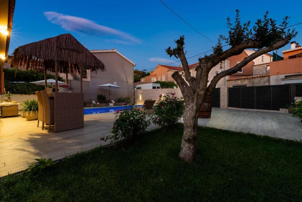 Bazén v ubytovaní Seaview Holiday Home GATSBY alebo v jeho blízkosti