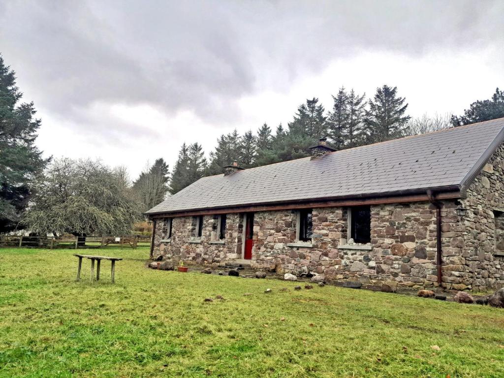 Enclosure in Tooreen (ballynahinch By., Ballynakill Par.)