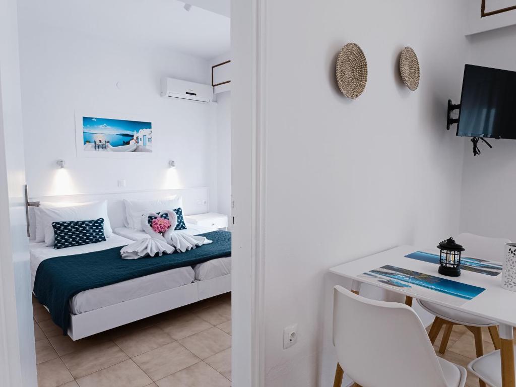Nautilus City Studios & Apartments - Triple Chambre Avec Vue Sur La Mer