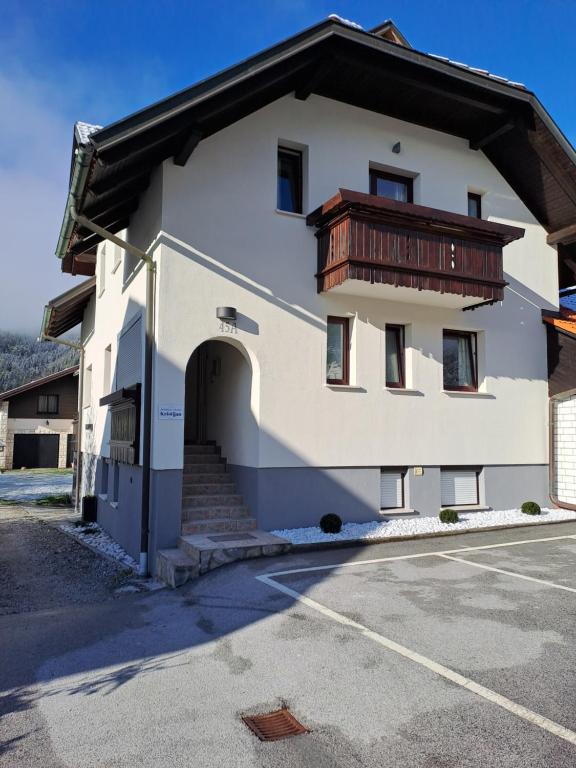 Budova, kde se apartmán nachází