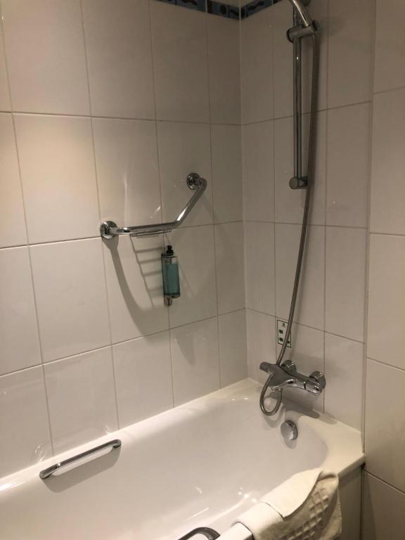Holiday Inn Ellesmere Port/Cheshire Oaks, an IHG Hotel - 