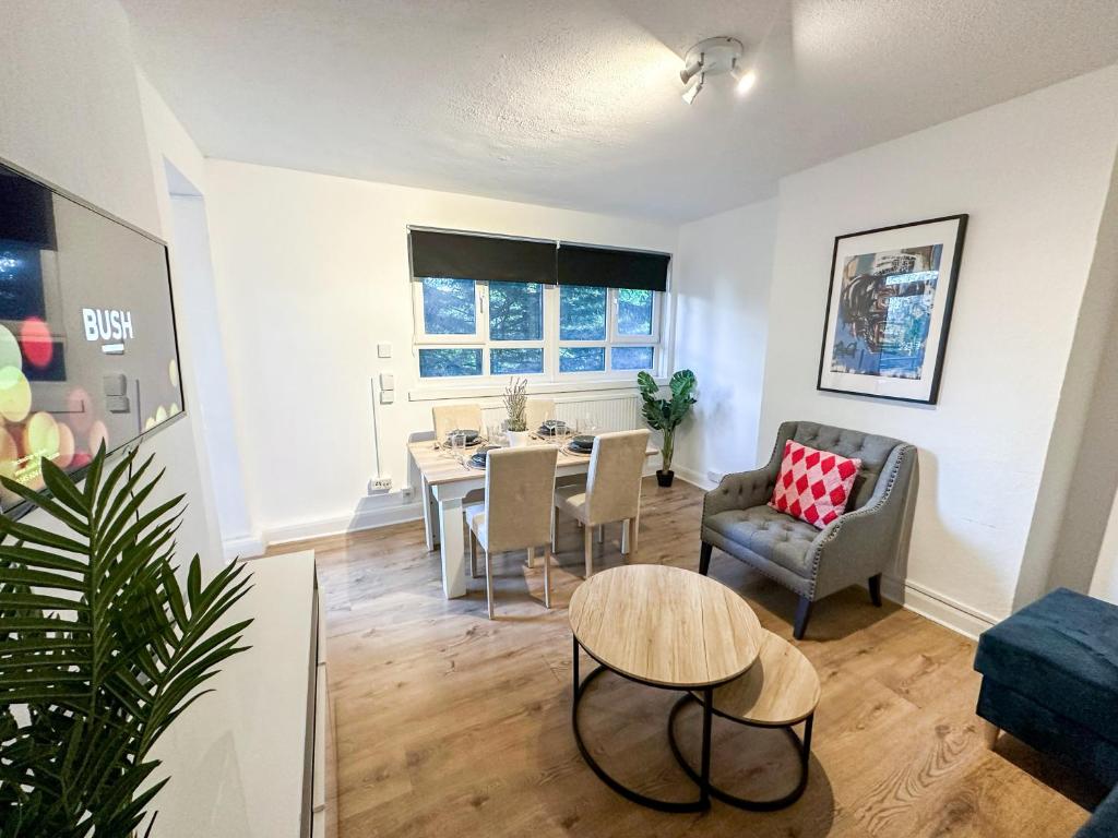 Gallery image of Vibrant 3 bedrooms flat with private balcony near Finsbury Park, Wood Green in London