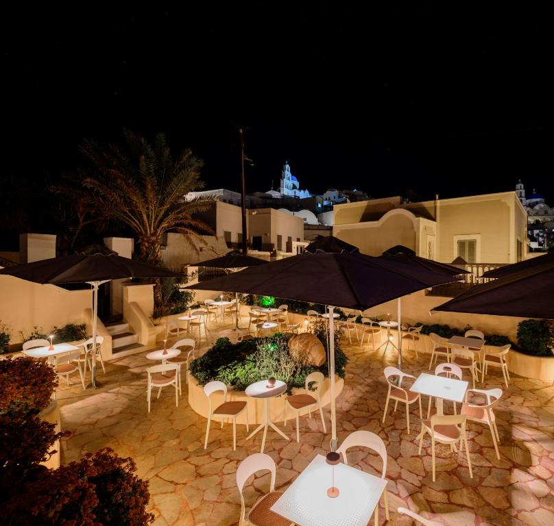 Foto dalla galleria di Ikio Concept Santorini a Pyrgos