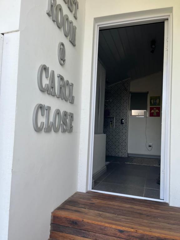 Φωτογραφία από το άλμπουμ του Room @carol close στο Κέιπ Τάουν