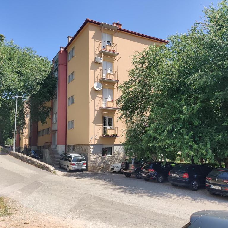 Budova, kde se apartmán nachází
