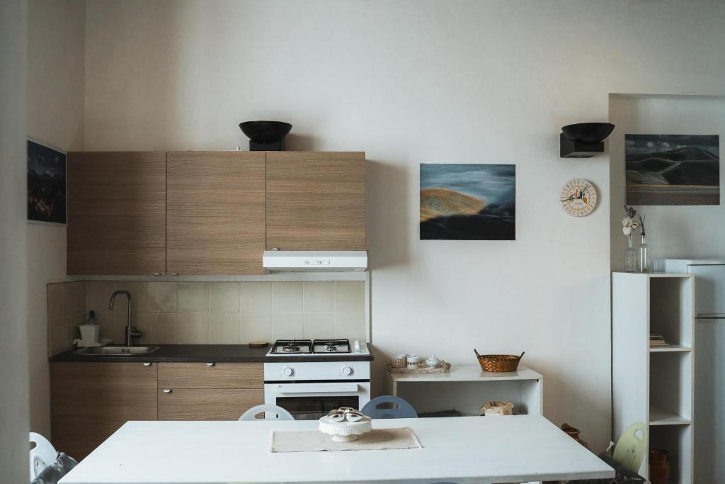 Casa di Clara in Piazza, ideale per smartworking - Apartamento De Una Habitación