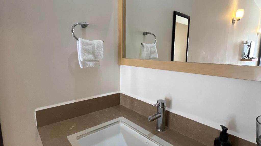 Koupelna v ubytování Nova Hotel
