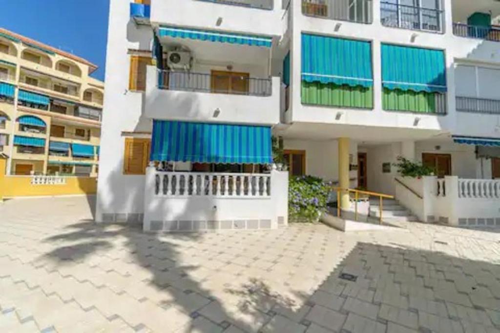 Budova, v ktorej sa apartmán nachádza