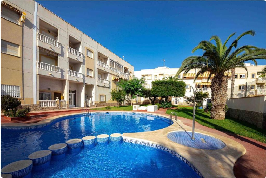 Bazén v ubytování Apartamentos Sol&Mar nebo v jeho okolí