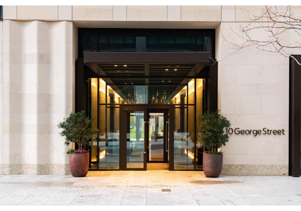 Elegant and Modern Apartments in Canary Wharf right next to Thames - King Studio