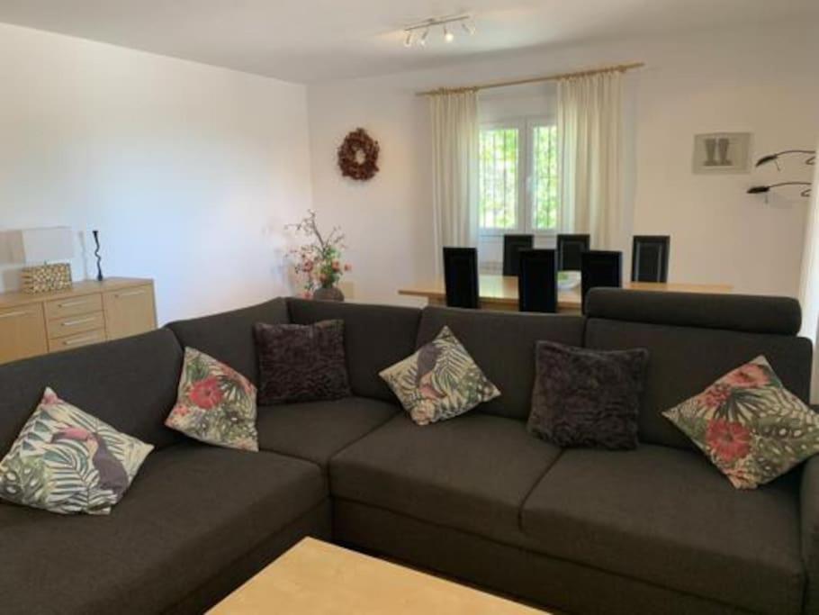 Last Chance for Spring in Cómpeta, Málaga! - Apartamento De Tres Habitaciones
