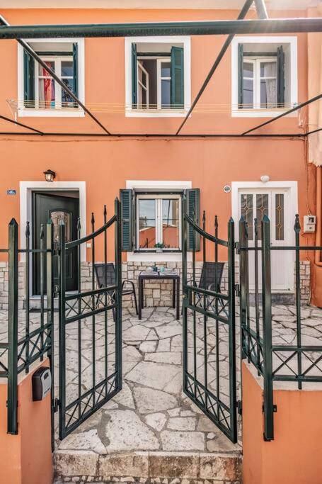 Balkón nebo terasa v ubytování Corfu Portside Studio!