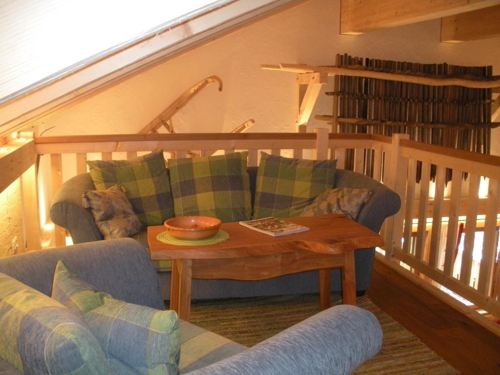 Posezení v ubytování Ferienwohnung Chalet Edelweiss Montafon