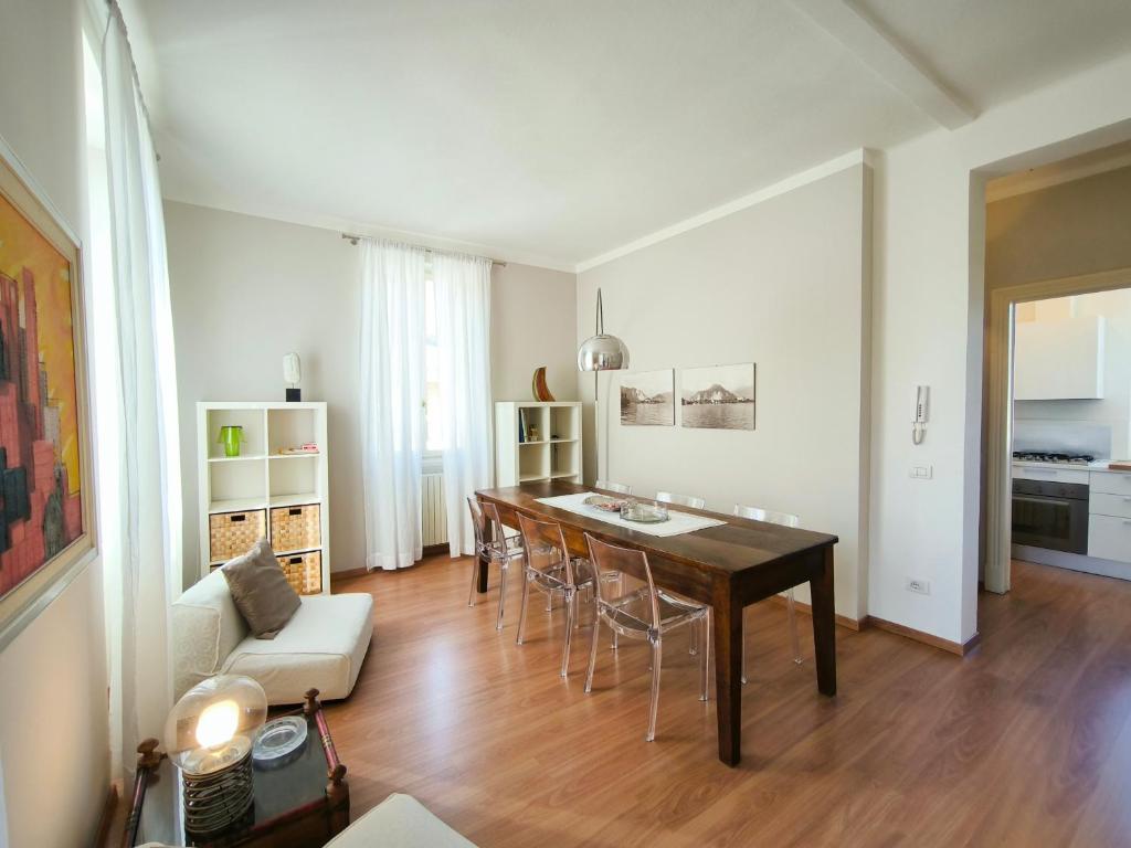 Kuchyňa alebo kuchynka v ubytovaní LA CASA GIALLA