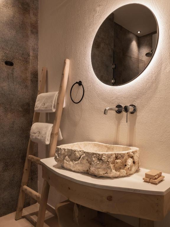 Koupelna v ubytování Manili Boutique Suites & Villas