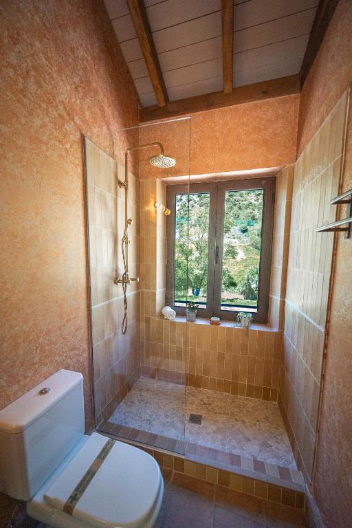 Koupelna v ubytování Eco Hotel Cueva del Gato