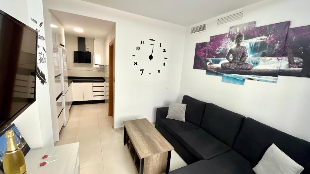 Televízia a/alebo spoločenská miestnosť v ubytovaní Apartamento Rondabella 1 Centro PARKING GRATIS Wifi AA