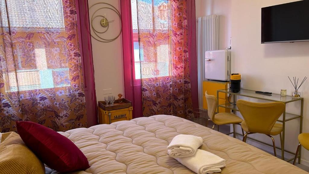 TV a/nebo společenská místnost v ubytování Comfort Accommodation Suite & Le Camere