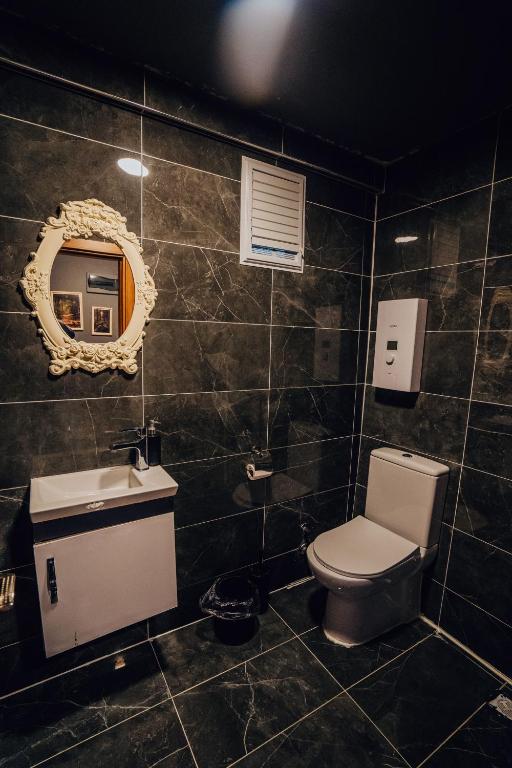 Montana Suite Bungalows - 13