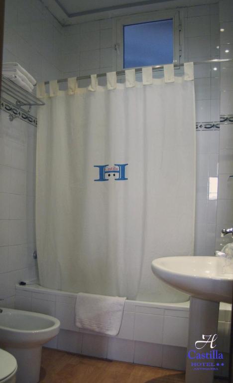 Hotel Castilla - Quarto Duplo