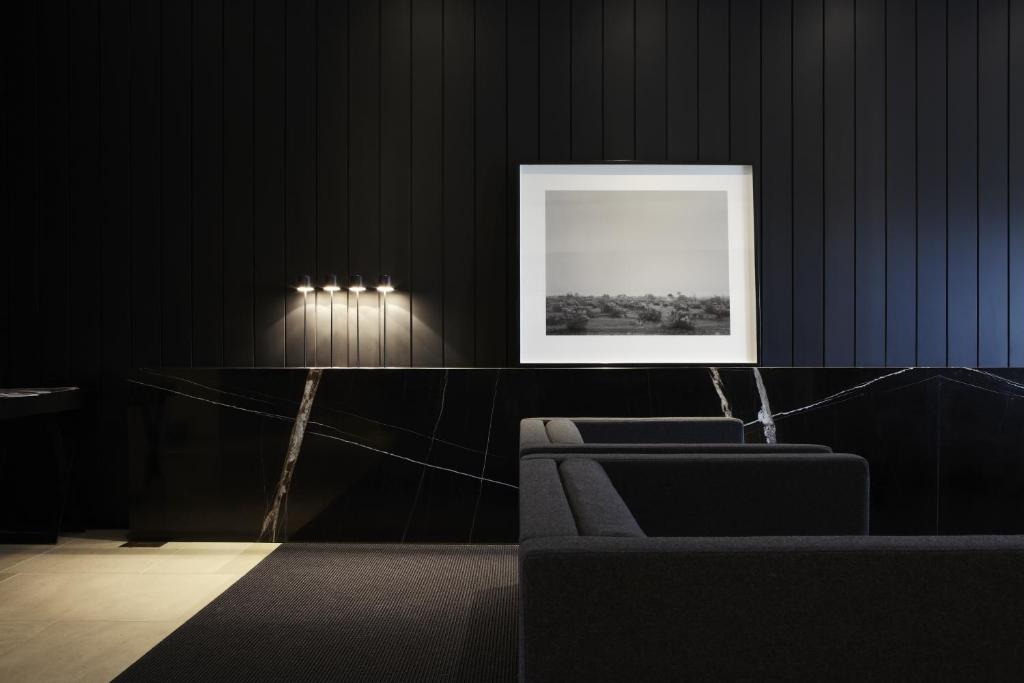 Burbury Hotel & Apartments - Resim 3