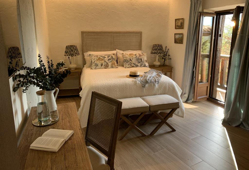 HOTEL RURAL SANTUI - 16