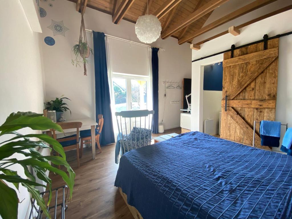 Postel nebo postele na pokoji v ubytování B&B by Mo